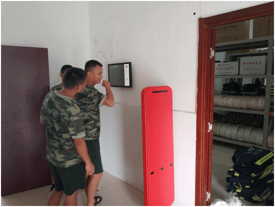 濟(jì)南某隊(duì)為提高備品管理升級(jí)，使用浦豐科技智能柜、智能工具柜